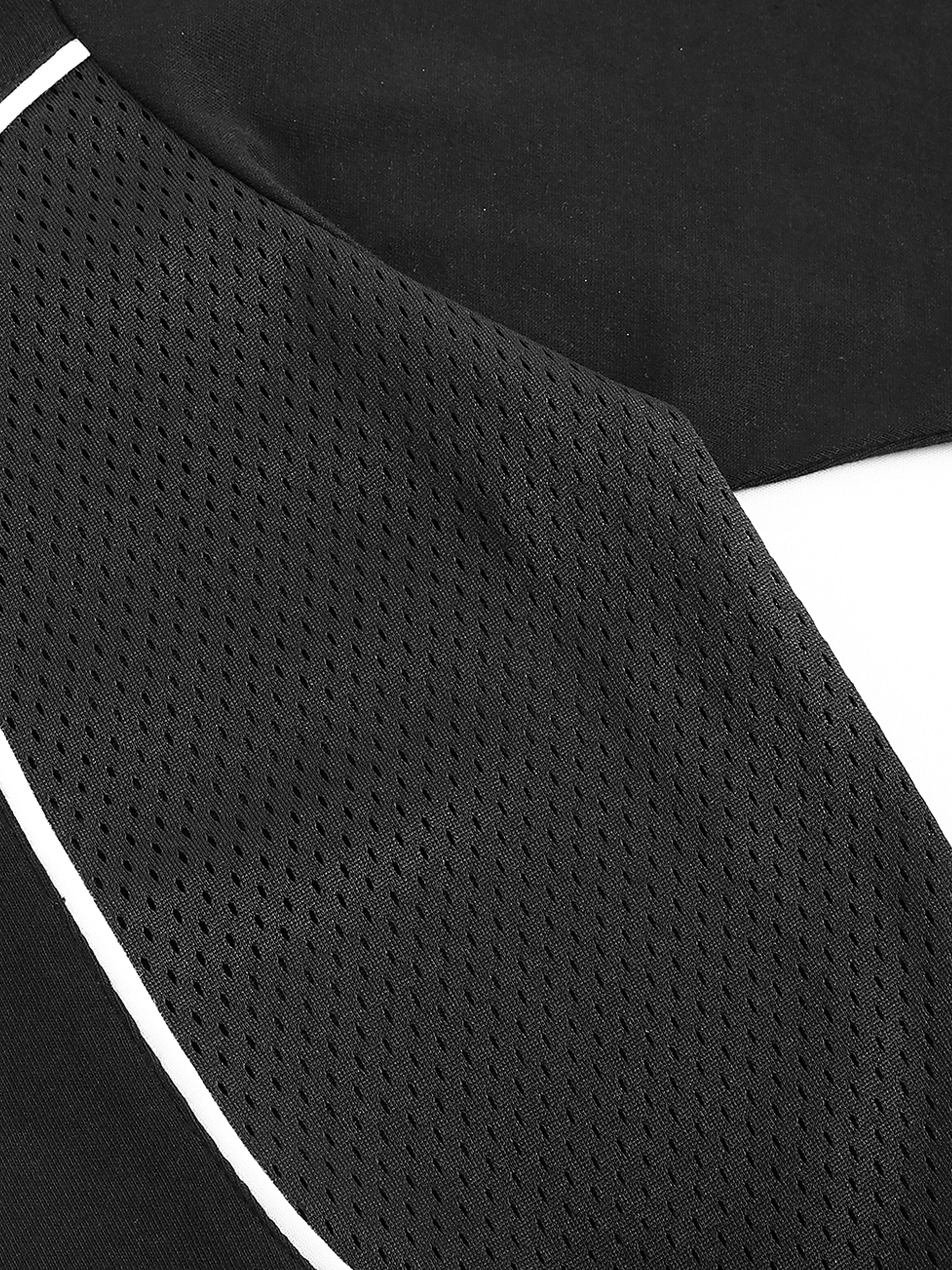 FINstitute CLASSIC Contrast Piped Panel T-Shirt